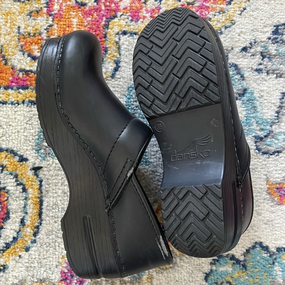 Dansko Clog - Picture 2 of 5